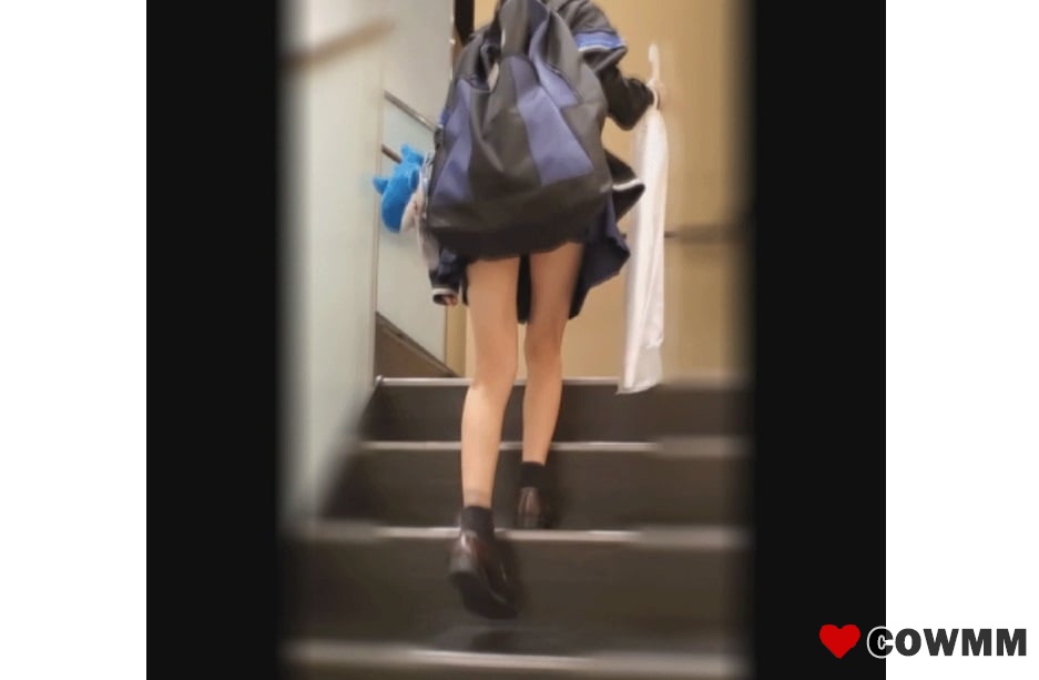 FC2-PPV-2435553 縣商務局 ② 內褲銷售指導 女孩留下來並被操兩次 *限時