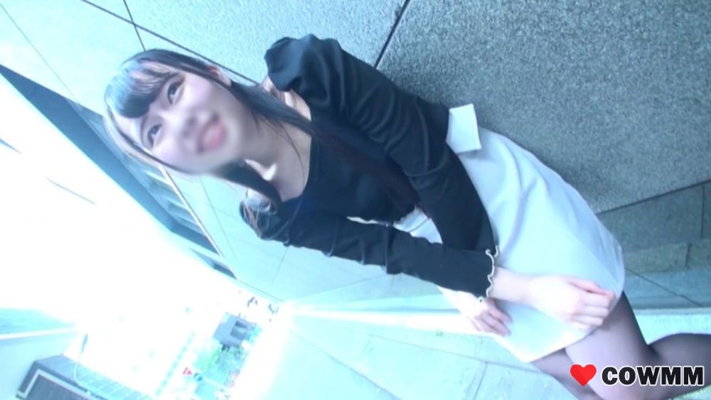 FC2-PPV-4576426 990pt 直到 12/16/!! 第一次拍攝*超級淫蕩敏感的貓！暴力活塞露出眼白⁉ 不使用橡皮筋，在陰道內射精兩次，帶給她高潮！