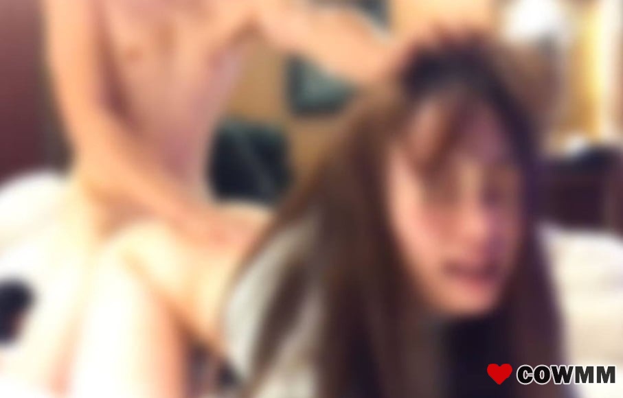 FC2-PPV-4583758 *初始數量有限 1580pt → 380pt *[真實故事] 一個安靜的已婚婦女用色情的臉和呻吟和精液舔雞巴