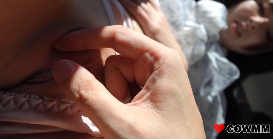 FC2-PPV-4583233 露出你的臉！限時3天！ ！十九歲的女大學生，一頭黑髮，笑容可愛透明！一種將你白皙的皮膚染成粉紅色並乖乖反應的染色劑。