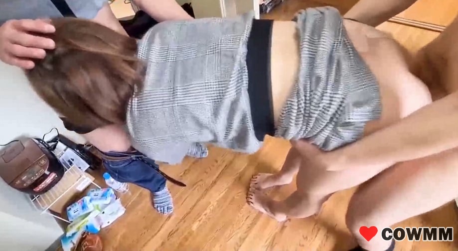 FC2-PPV-4593401 【素人個人拍攝】【中出】金錢買不來的愛情 – 奇蹟3P