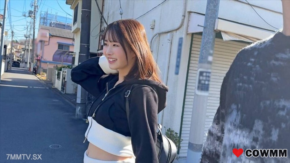 [fc2-ppv-4730458] Full-body ejaculation, whale fish-like woman, flying