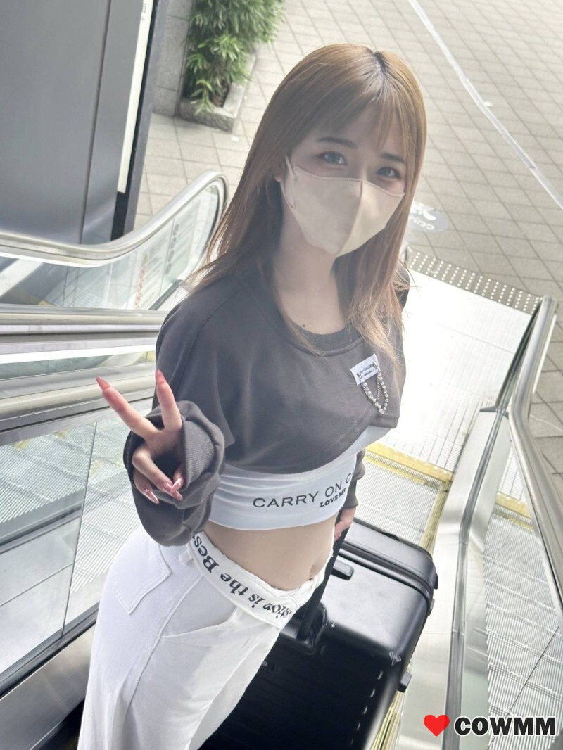 [fc2-ppv-4693309] [Famous magazine model] "Big-breasted beauty